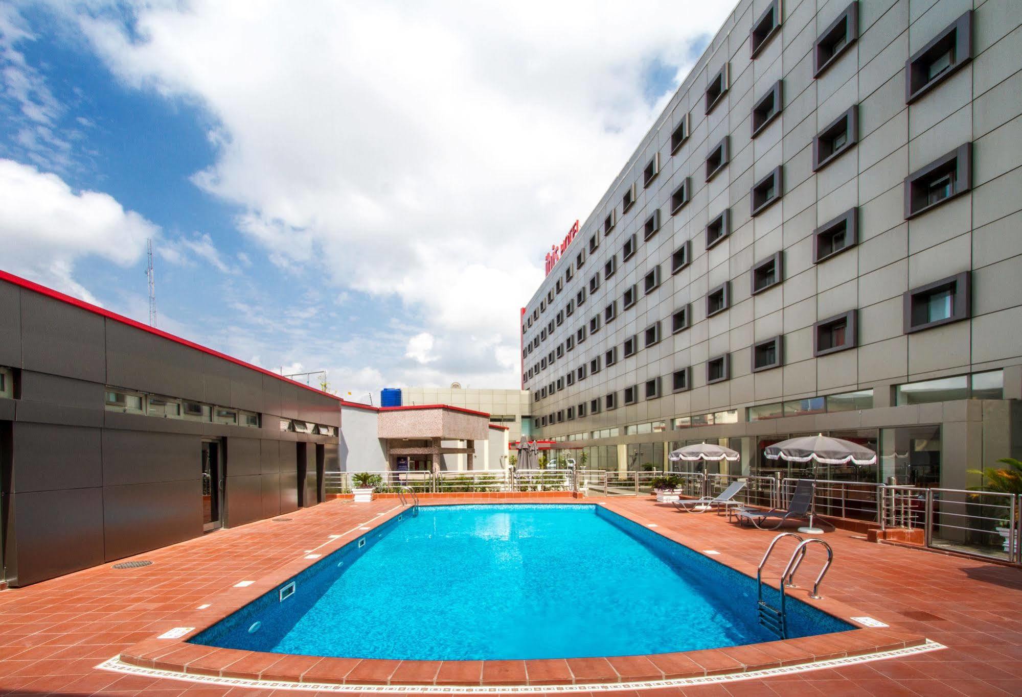 Ibis Lagos Ikeja Exterior photo